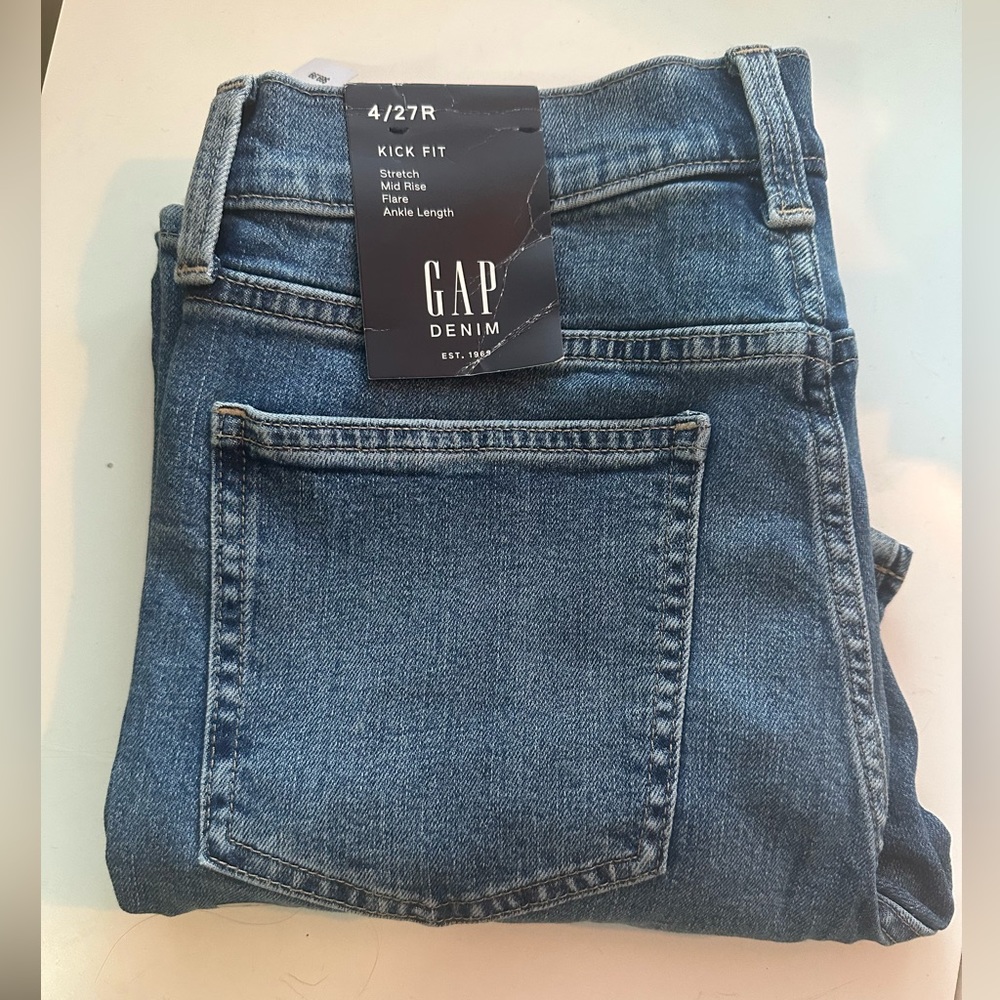 Gap kick fit jeans